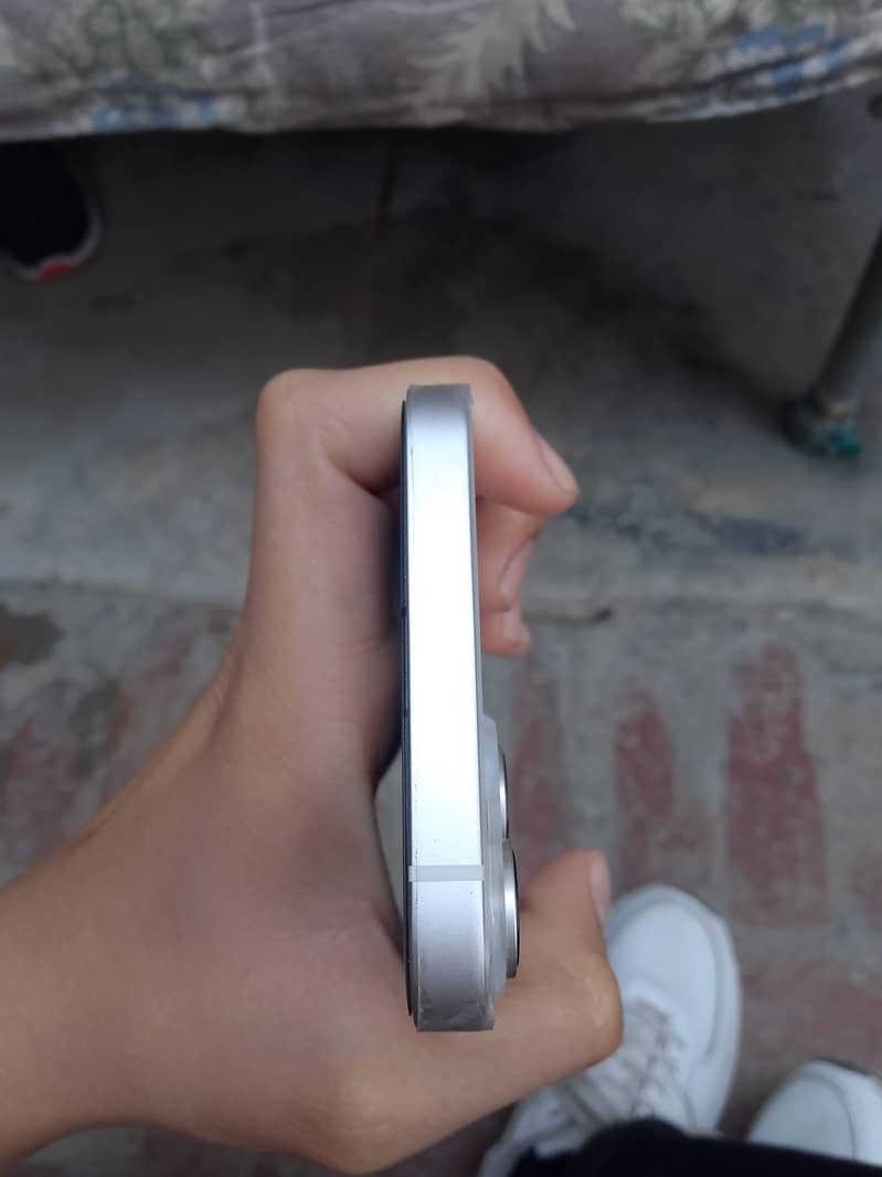 Apple iPhone 14 plus 5
