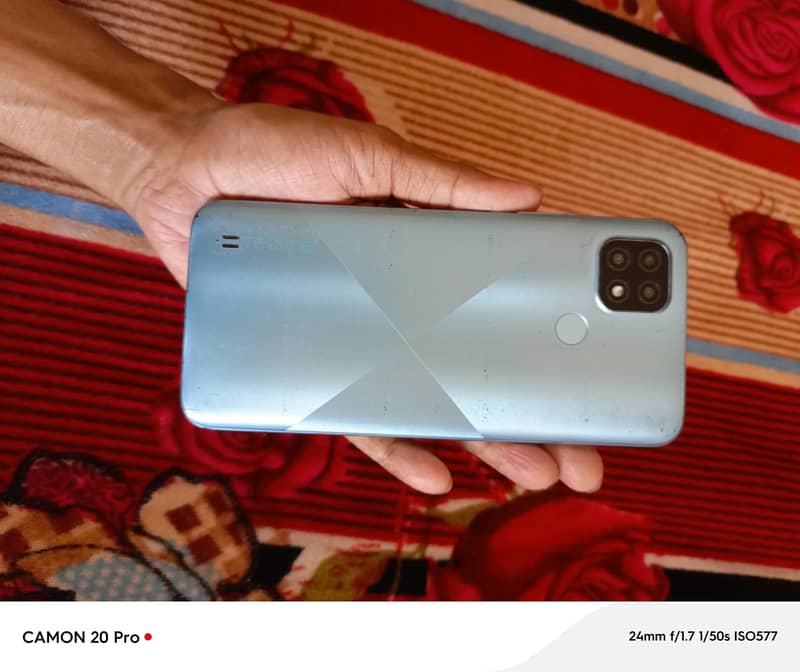 Realme C21 1