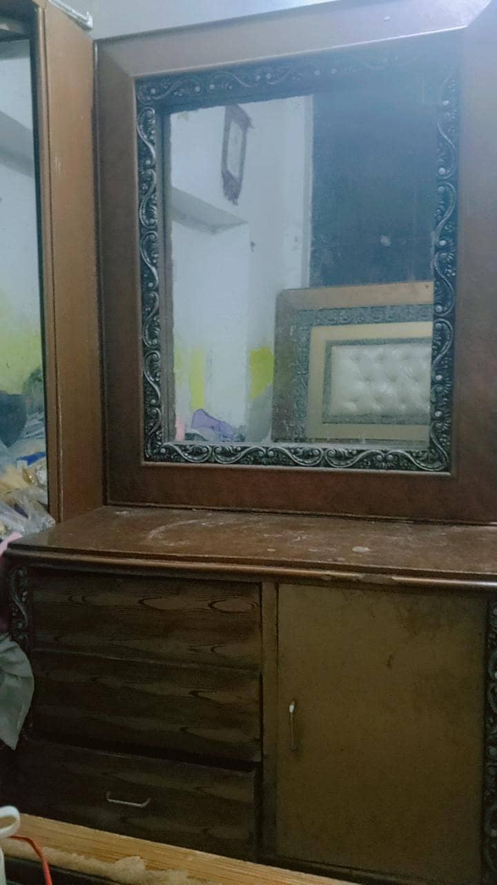 king size bed with dressing table 4