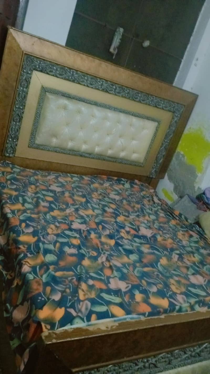 king size bed with dressing table 7