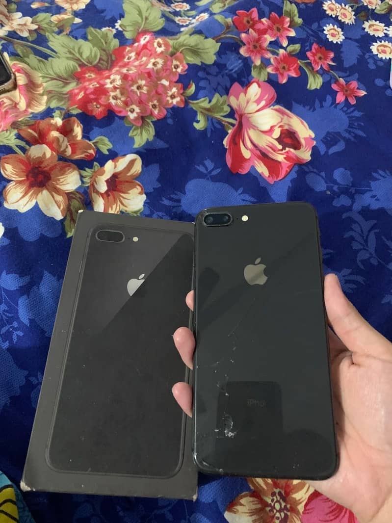 Apple iPhone 8 Plus Black 3