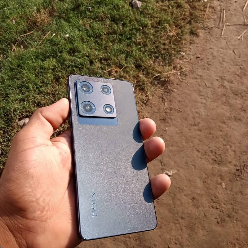 Infinix Note 30 Pro 4
