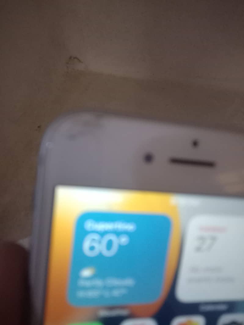 Apple iPhone 7 3