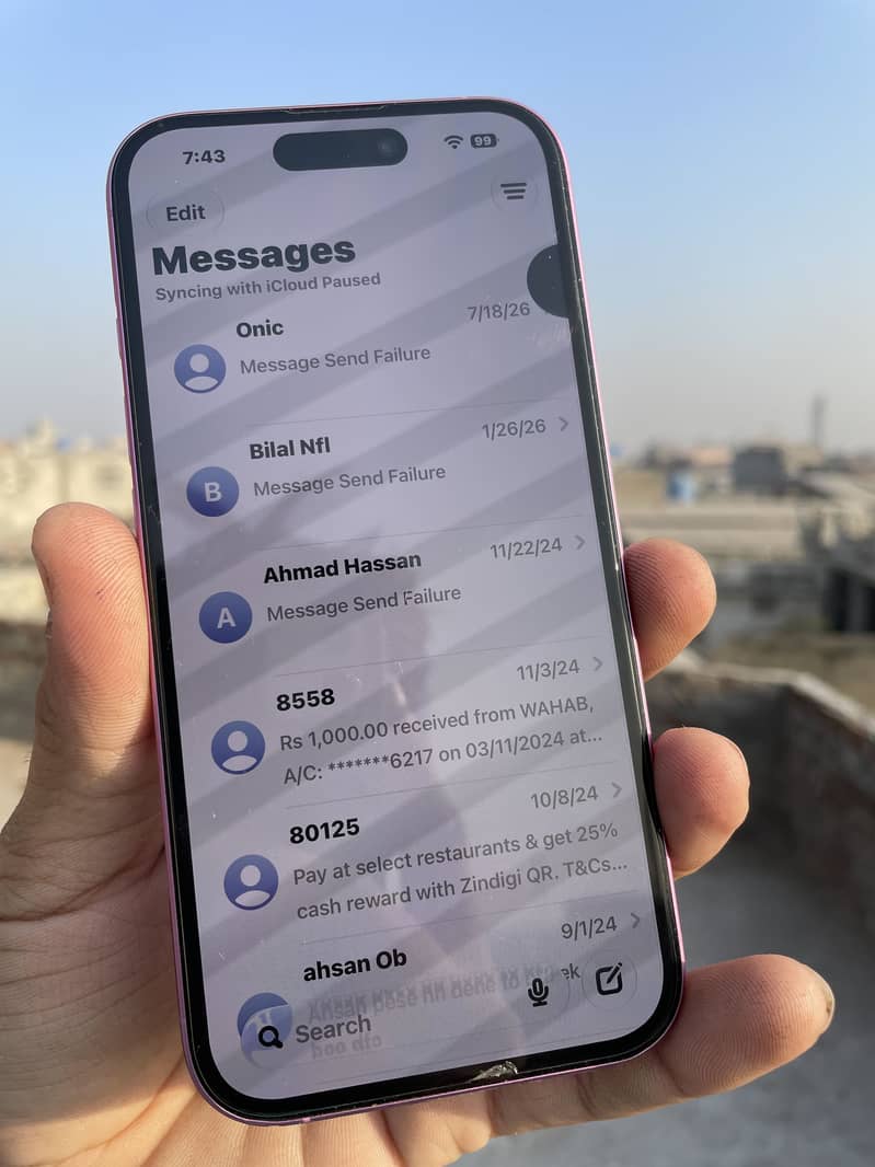 Apple iPhone 16 6