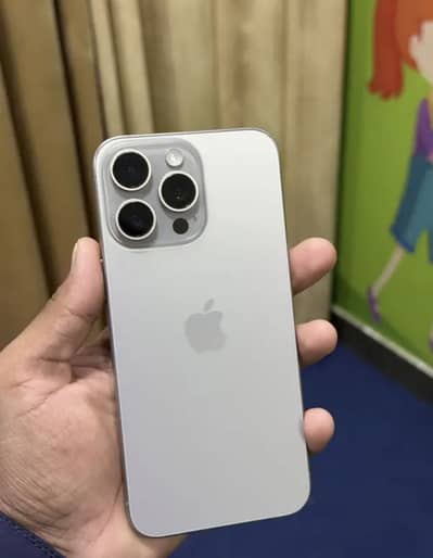 Apple iPhone 15 Pro Max jv