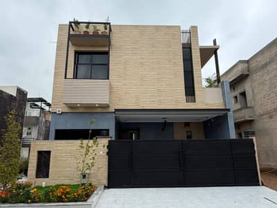 Designer 8 Marla House Available For Sale E Block B-17