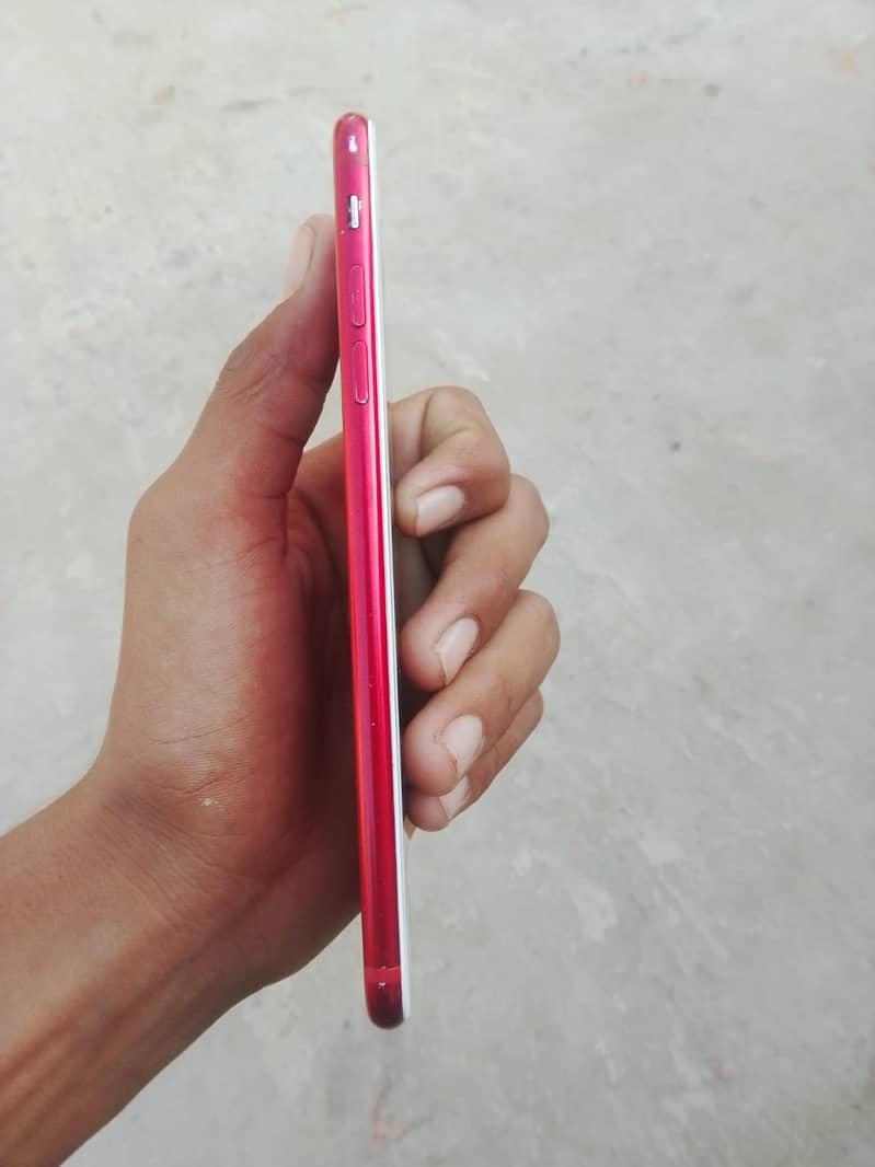 Apple iPhone 7 Plus 2