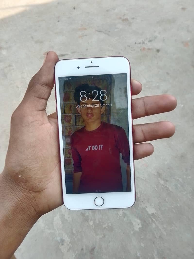 Apple iPhone 7 Plus 3