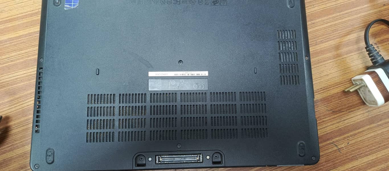 Dell Latitude E5470 3