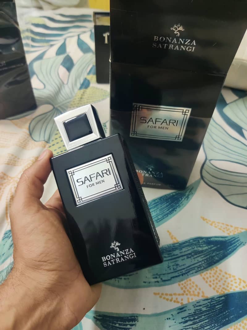 Perfumes 16