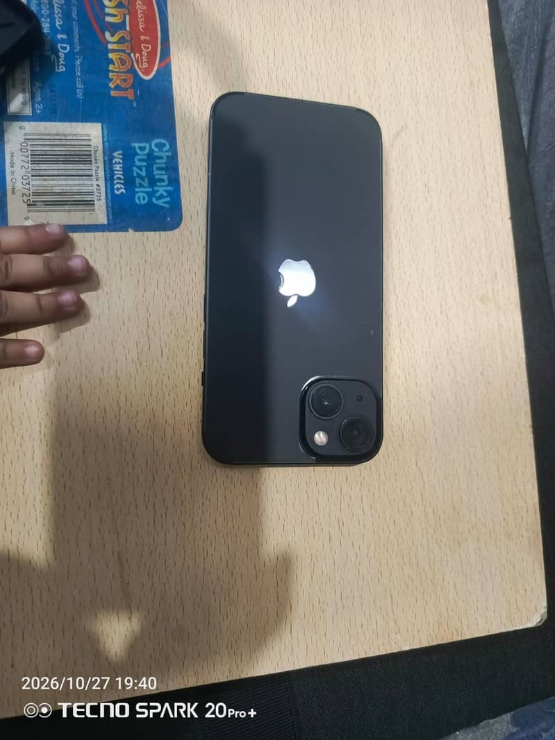 Apple iPhone 13 4