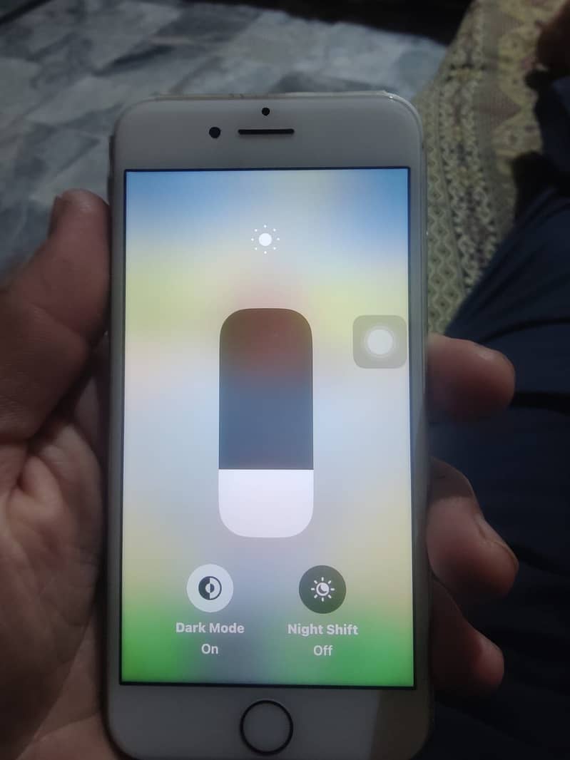 Apple iPhone 8 4