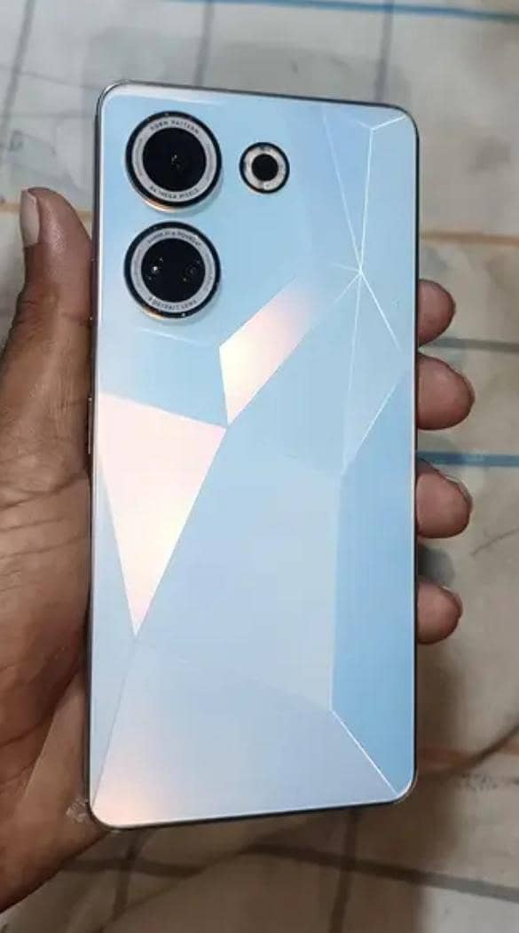 Tecno CAMON 20 0