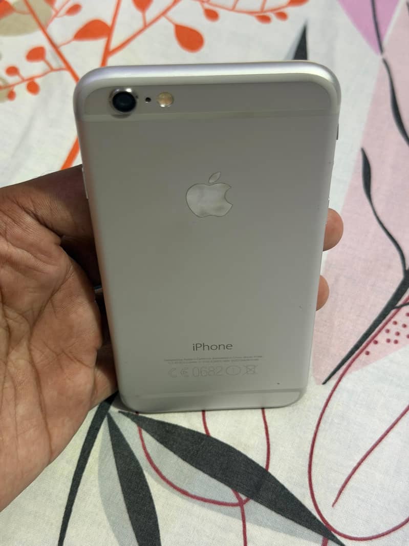 Apple iPhone 6S 1
