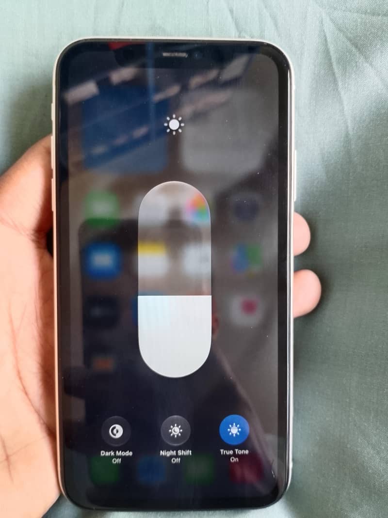 Apple iPhone 11 7