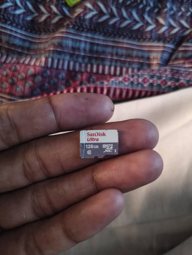 128Gb 0