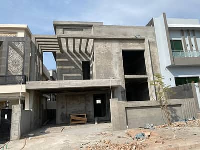 11 Marla Grey Structure Basment House For Rent In DHA Phase 4 Lahore.