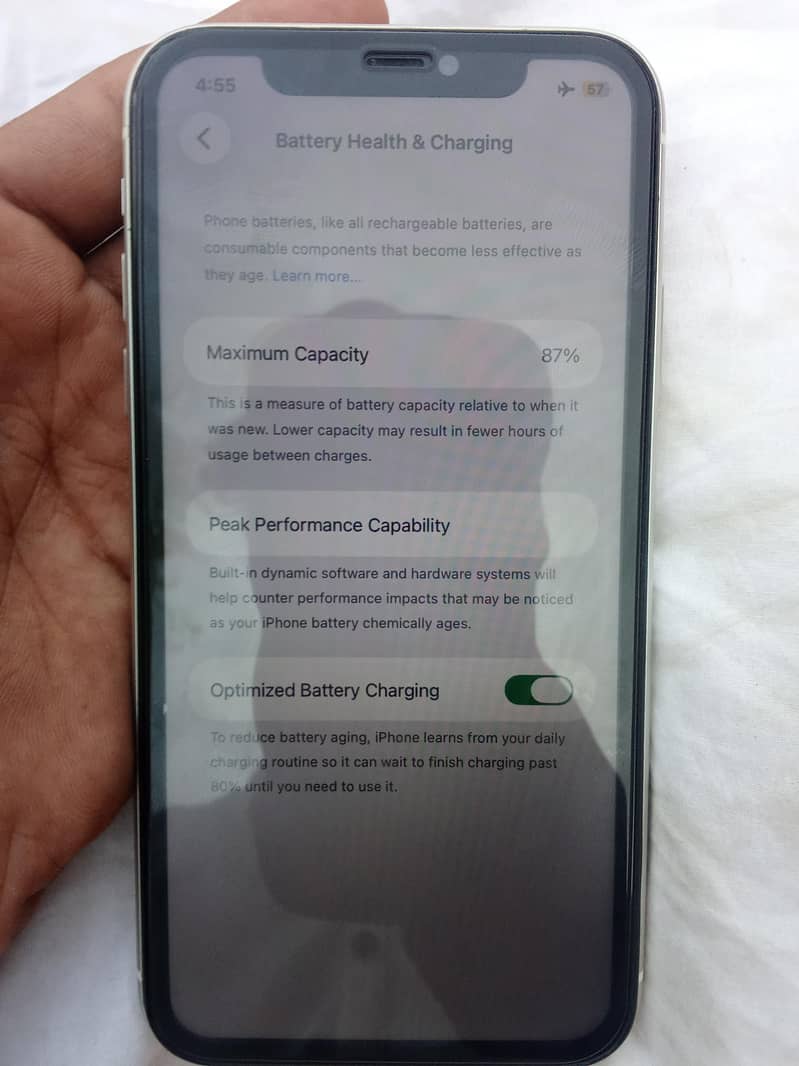Apple iPhone 11 4