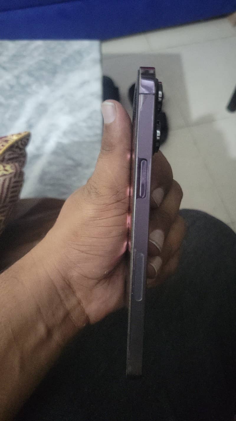 Apple iPhone 14 Pro Max 2