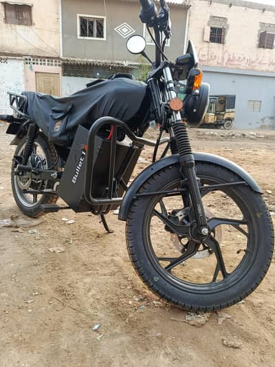 Zhongfa Cz125 electric bike like new 1000 km drivin