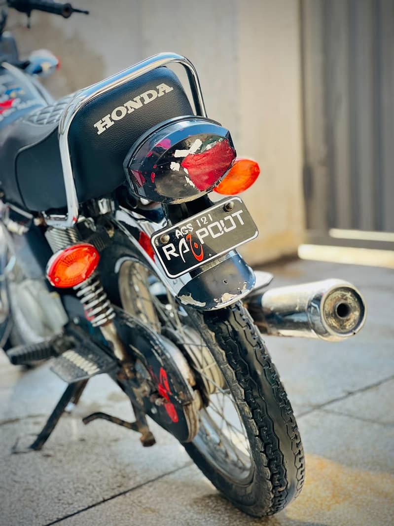 CG 125 7