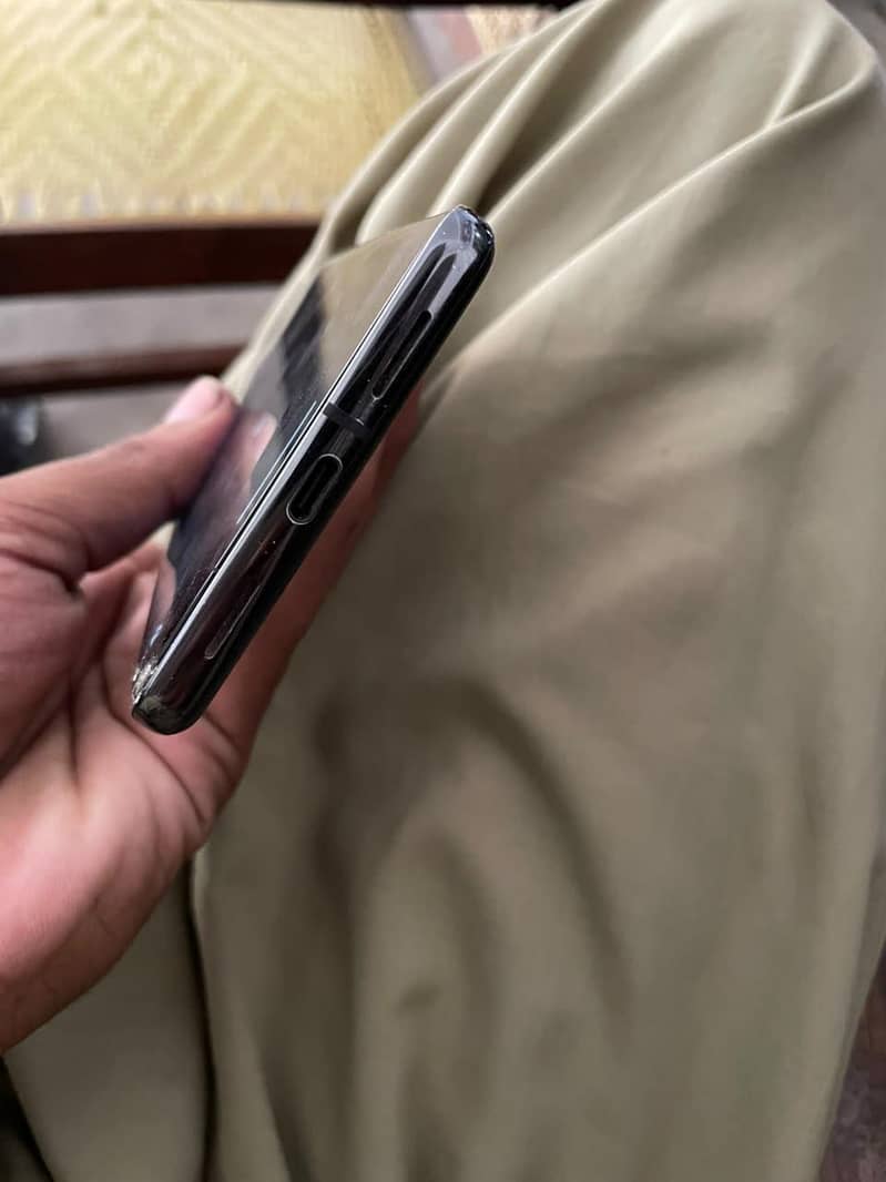 Google Pixel 7 Pro 6