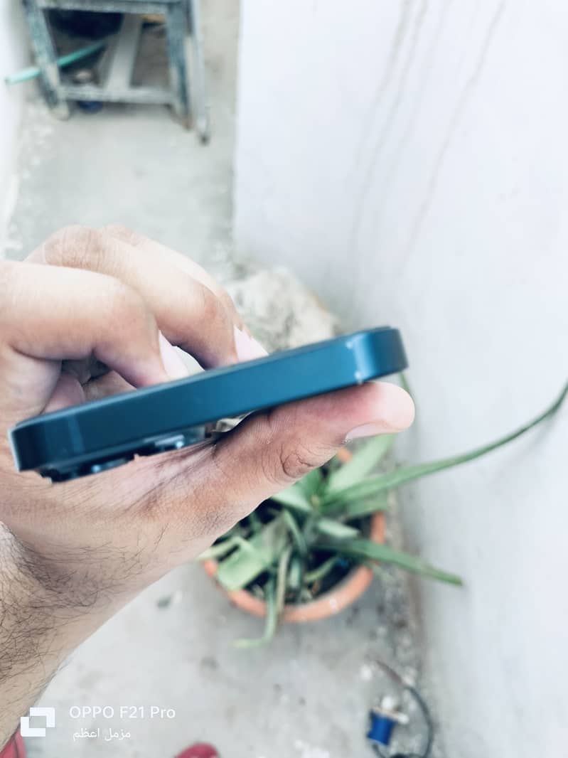 Apple iPhone 14 2