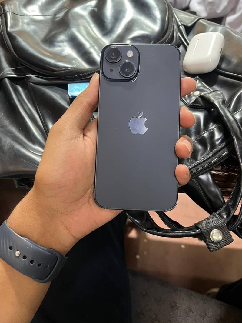 Apple iPhone 14 4
