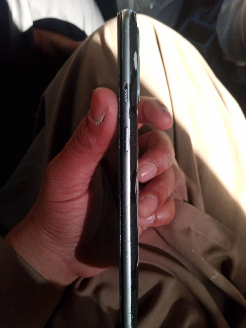 One Plus 9R 1