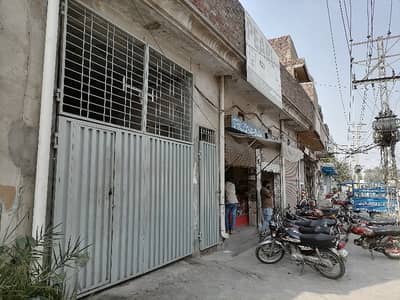 Prime Location 1 Kanal Building For sale In 80 Feet Road