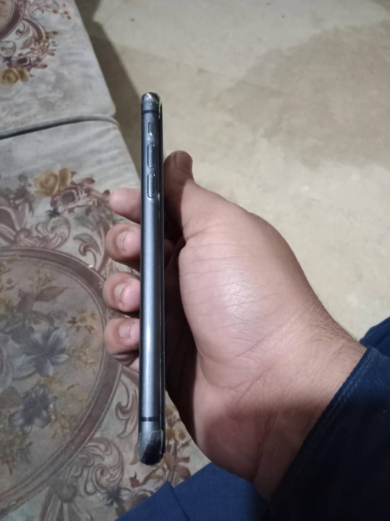 Apple iPhone 11 1