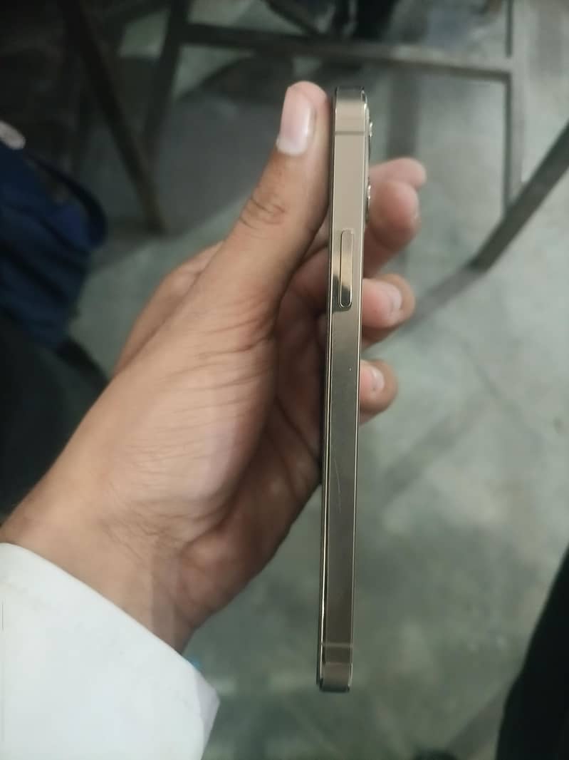 Apple iPhone 12 Pro 1