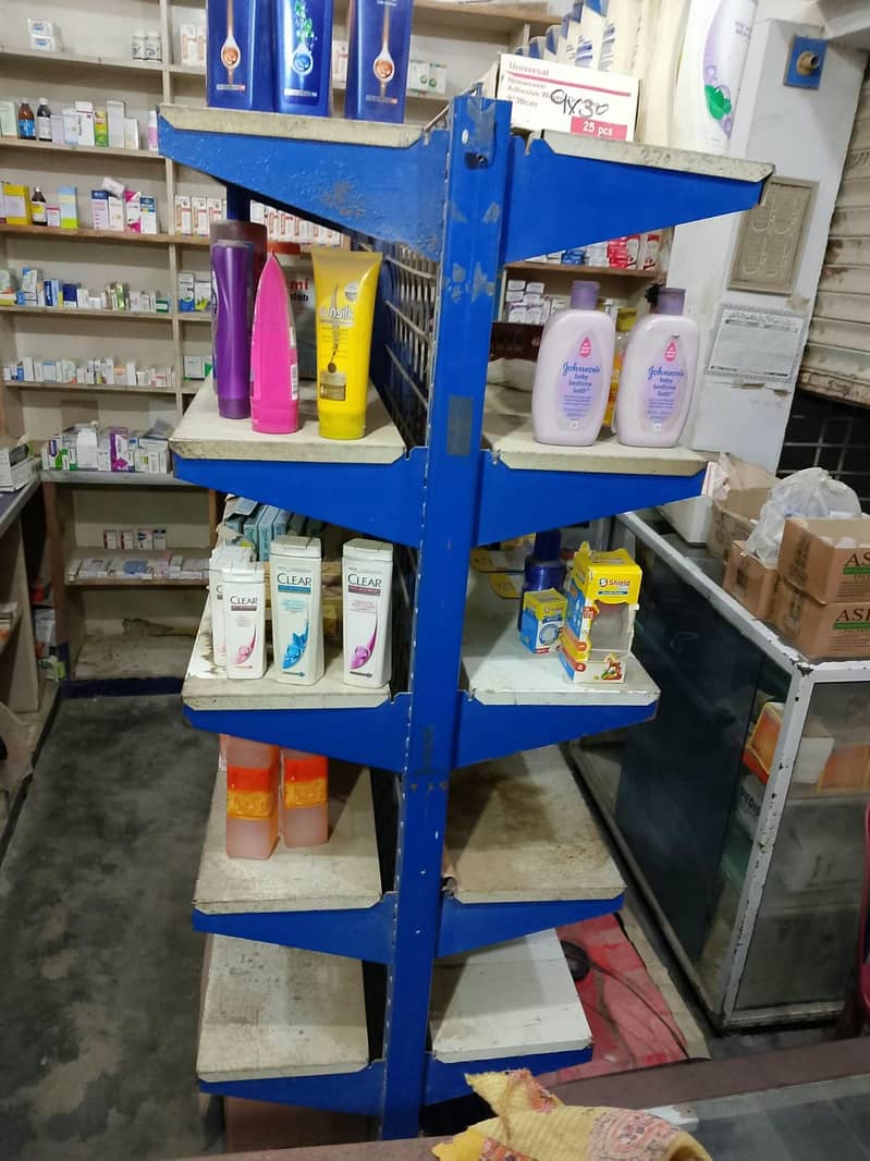 IRON STAND 2