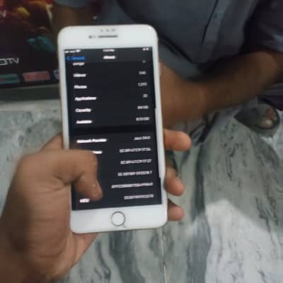 Apple iPhone 8 Plus