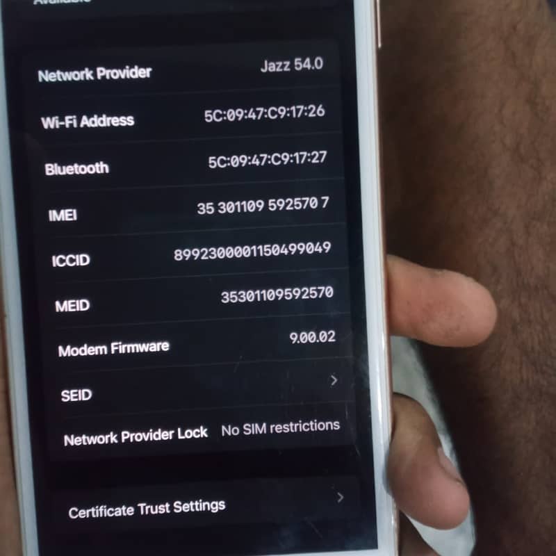 Apple iPhone 8 Plus 4