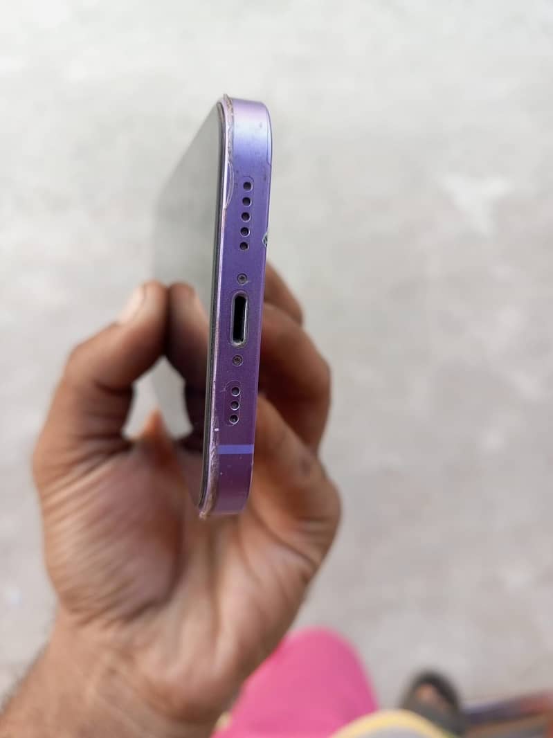 Apple iPhone 12 5
