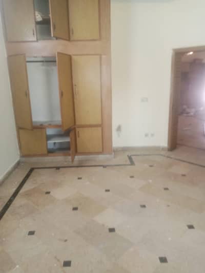 1 Kanal Neat & Clean Upper Portion Available For Rent