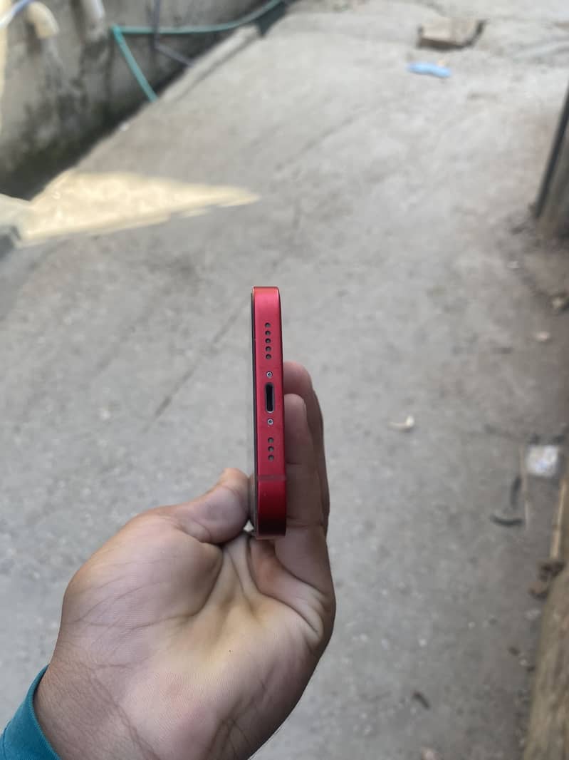 Apple iPhone 13 mdm 4