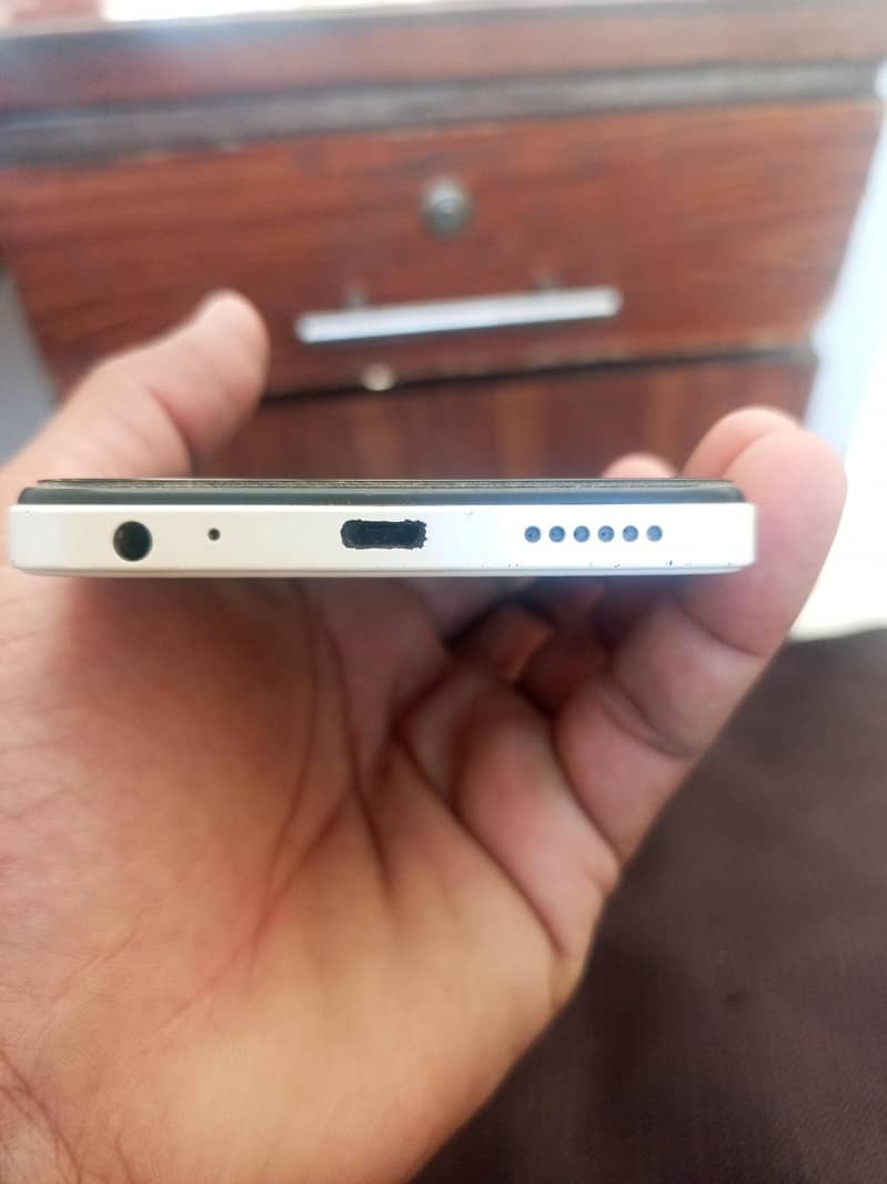Infinix Smart 7 3