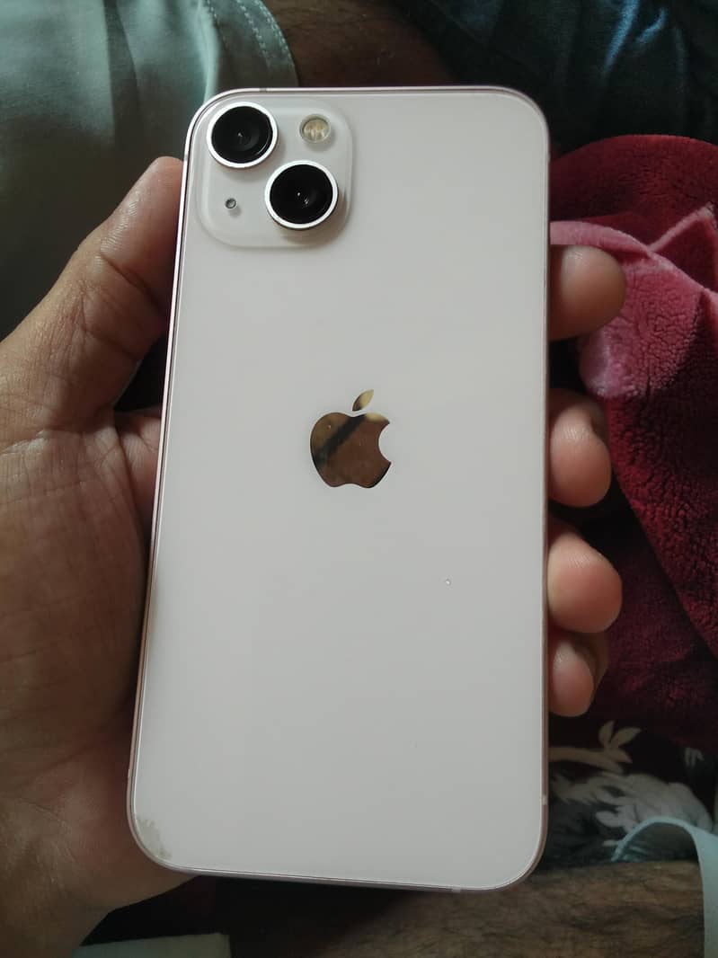 Apple iPhone 13 1