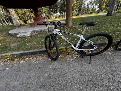Trinx D500 elite