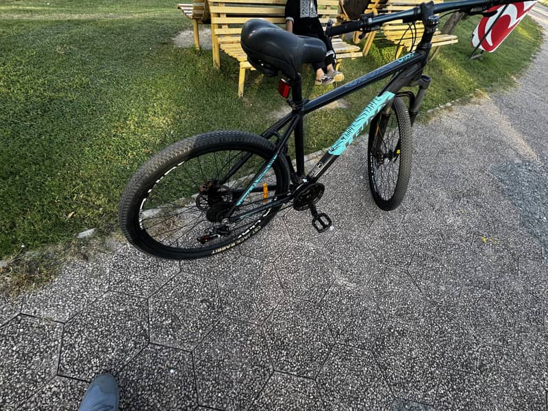 Trinx D500 elite 1