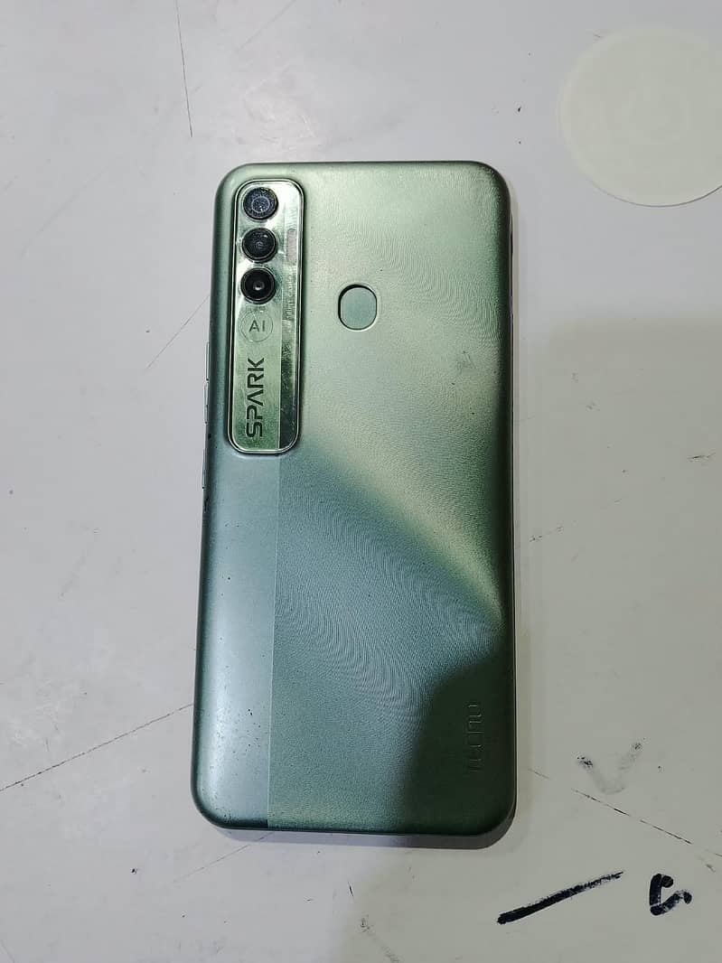 Tecno Spark 7 Pro 0