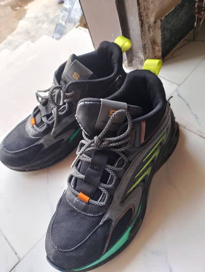 Stylish Black & Green Sneakers | Size 42 (8 Number) |