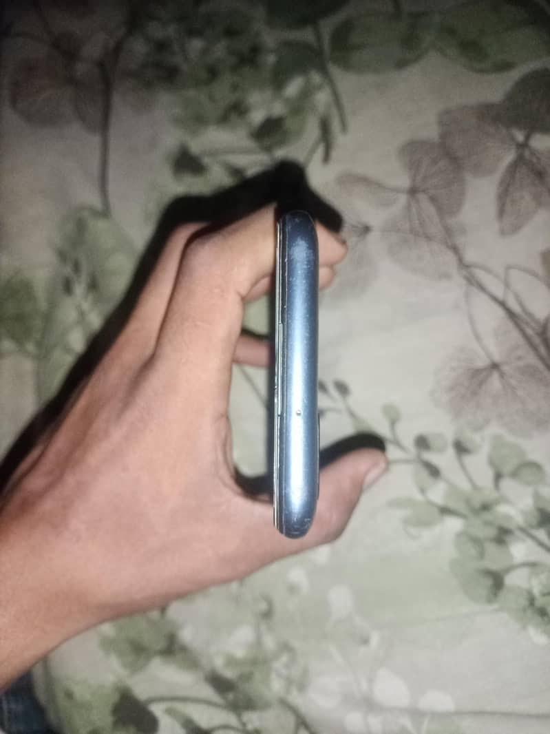 Samsung Mobile A02s 4
