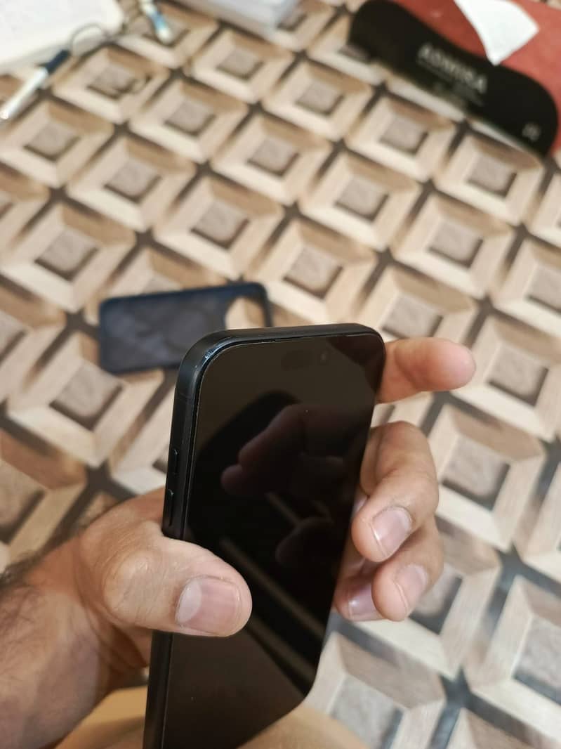 Apple iPhone 17 Pro Max 1