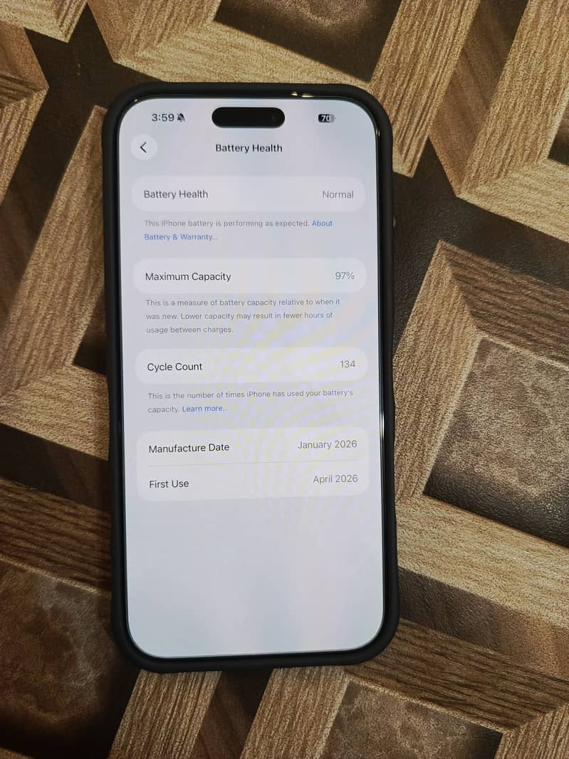 Apple iPhone 17 Pro Max 4