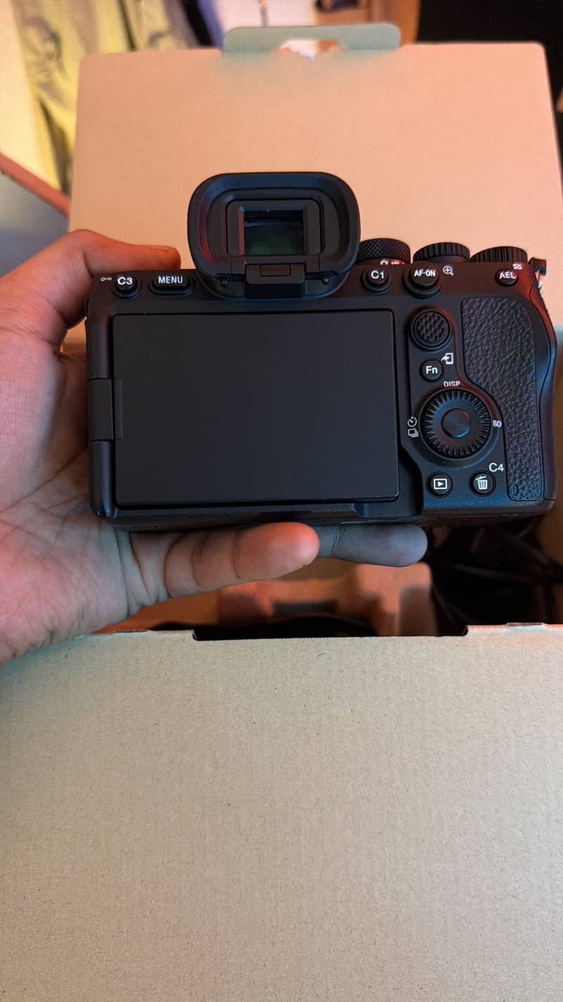 Sony A7Iv complete Box 3