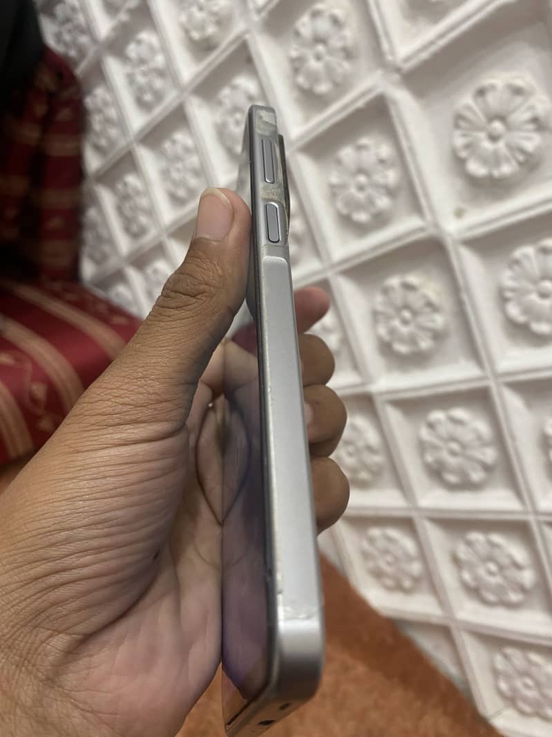 Samsung Mobile A17 4