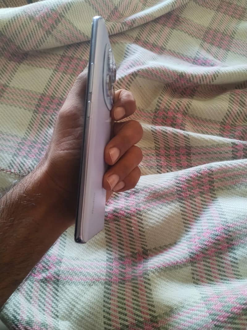 Xiaomi Redmi Note 14 Pro 0